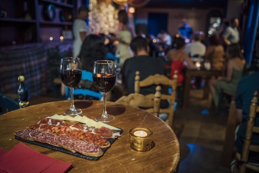 Malaga: Authentic Flamenco Show at El Gallo Ronco - Is $27 a fair price?