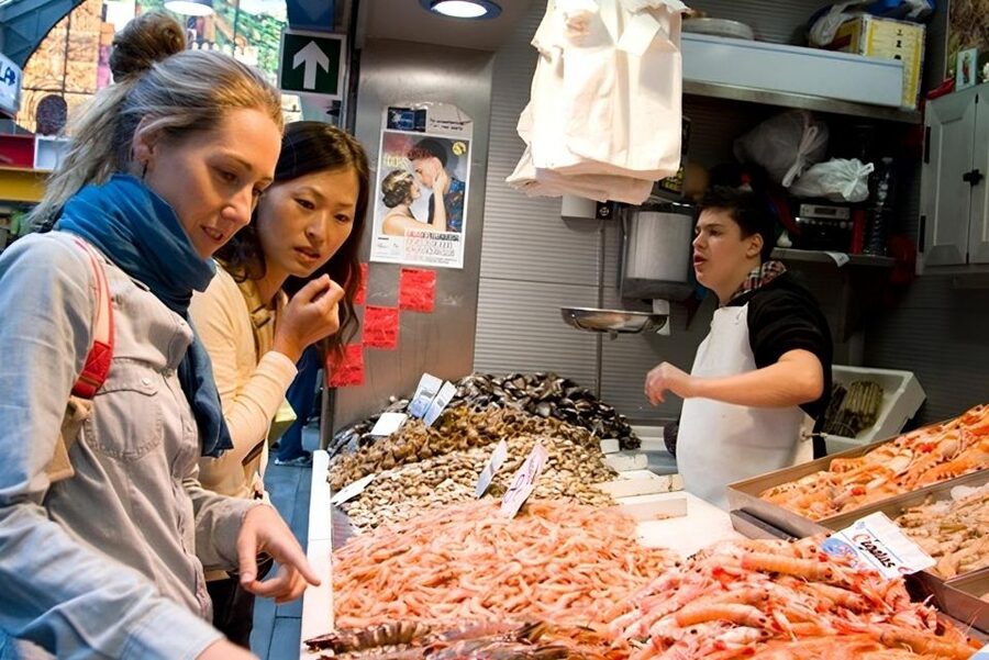 Malaga: Authentic Paella Cooking Class with Sangría - Choosing the right time and date