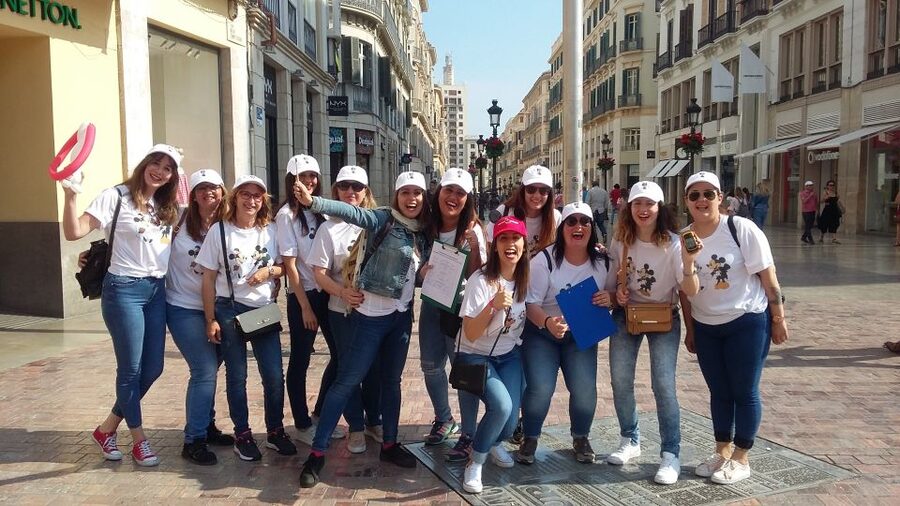 Malaga: Bachelorette Party Treasure Hunt - Carmen Thyssen Museum and Atarazanas Market