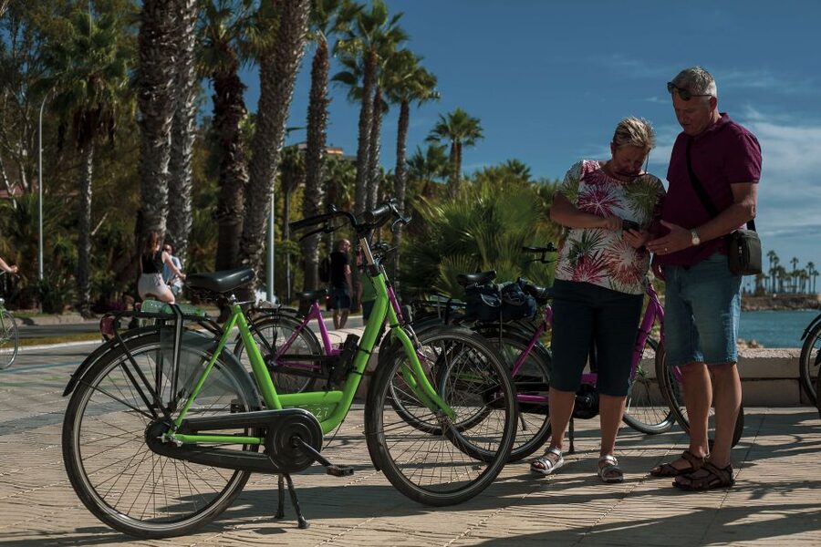 Malaga Bike Tour - Old Town, Marina & Beach - Why a bike is useful in Malaga