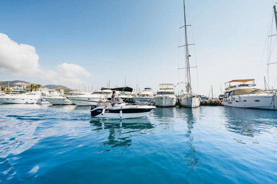 Malaga: Boat Rental without a License for Dolphin Watching - Weather, comfort, and sensible limits