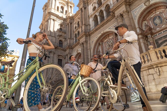 Málaga: City Highlights & Hidden Gems Guided Vintage Bike Tour - Why a bike is a smart first look at Málaga