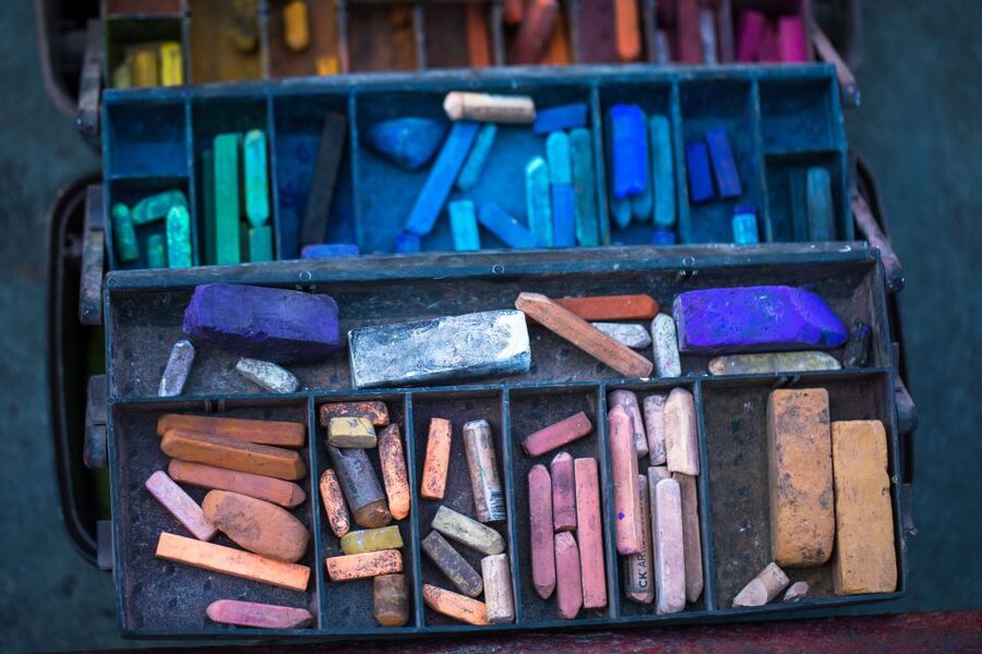 Malaga: Drawing & Painting Lesson Outdoors - Turning Malaga into your subject