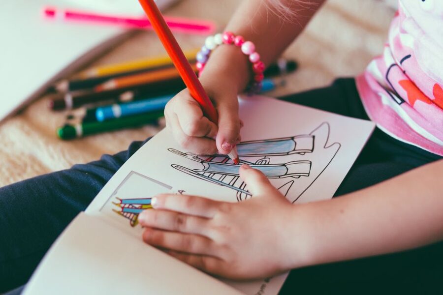 Malaga: Drawing & Painting Lesson Outdoors - From blank page to finished sketch