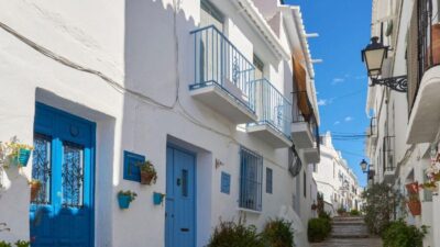 Frigiliana & Nerja Tour with Local Product Tastings