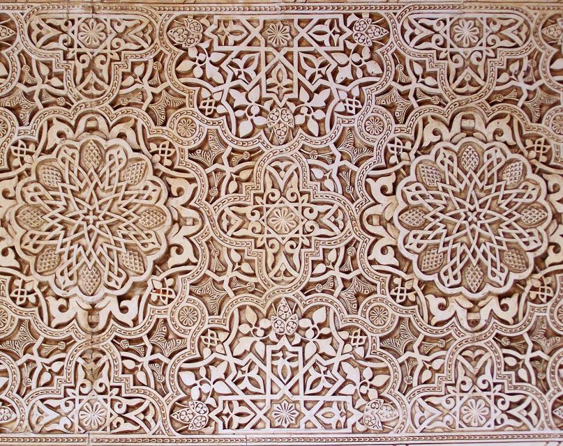 Malaga: Granada Day Trip with Alhambra, Palaces and Gardens - The Generalife Gardens and summer palace