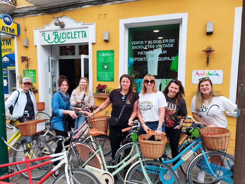 Malaga: Guided Bike Tour - Paseo del Parque: palms, sculptures, and a gentle start