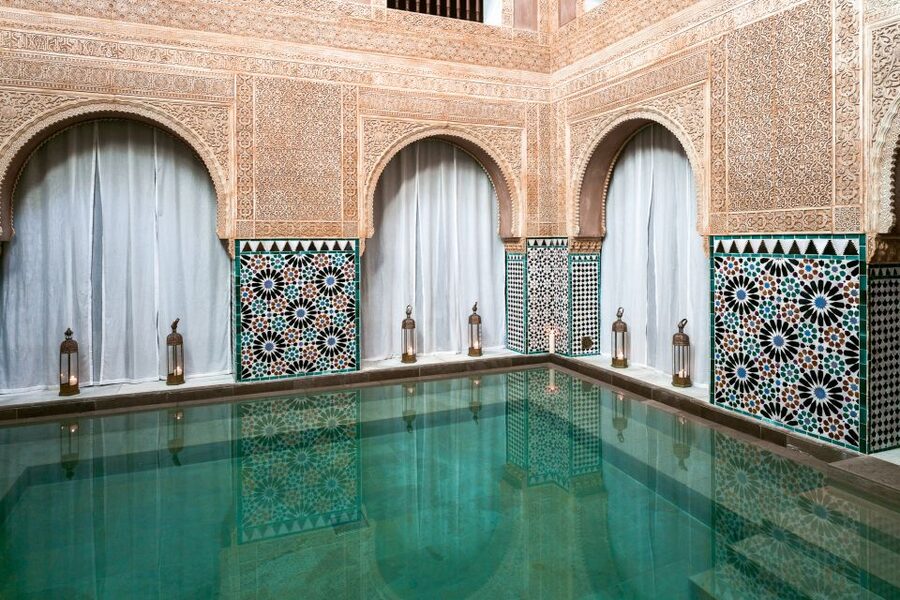 Malaga: Hammam Al Ándalus Entry Ticket with Massage - Should you book Hammam Al Ándalus Málaga?