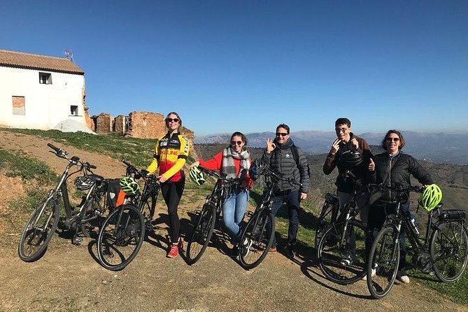 Malaga Highest Peak E-Bike Tour: White Village Olias and El Palo - What the e-bike changes