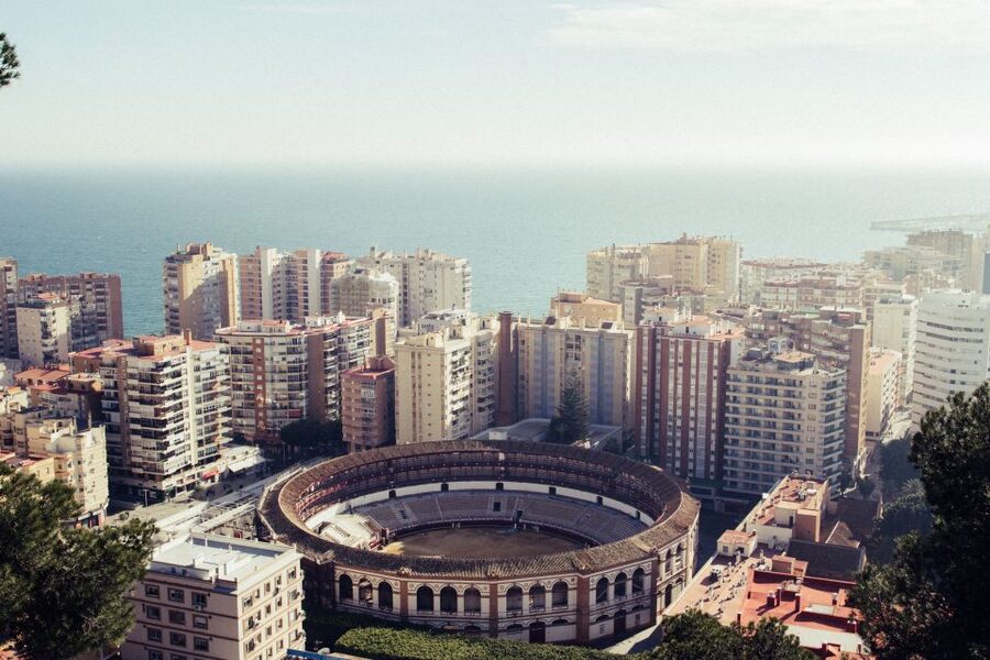Málaga: Highlights, Old Town & Viewpoint Walking Tour - Moorish lanes and the Alcazaba’s outer walls