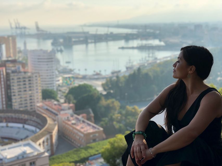 Málaga: Highlights, Old Town & Viewpoint Walking Tour - Paseo del Parque and Málaga’s changing waterfront