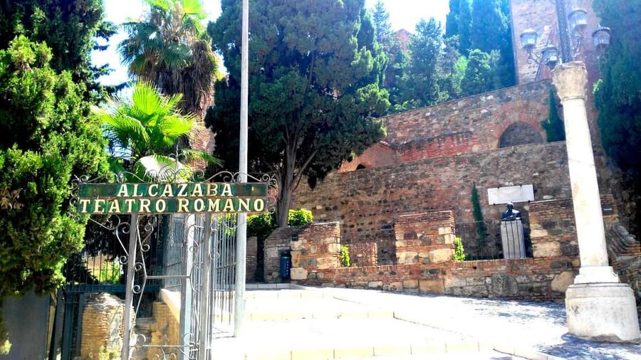 Málaga: Historic Center Tour with Local Guide - Starting beside the Alcazaba at Plaza de la Aduana