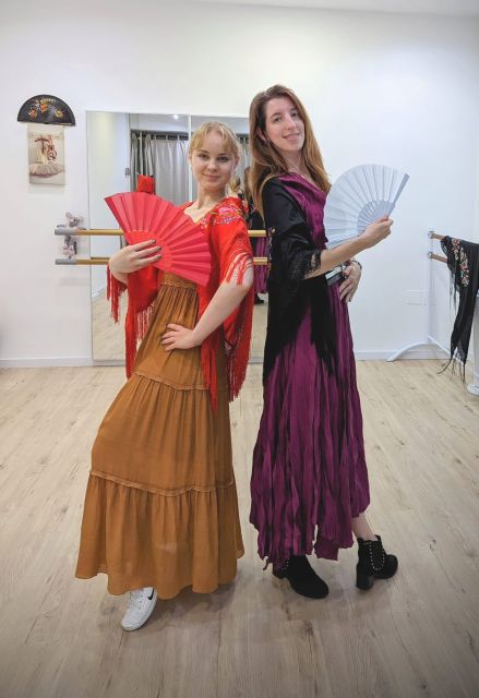 Málaga: Learn to dance flamenco rumba in 45 minutes - Key things to know before you book