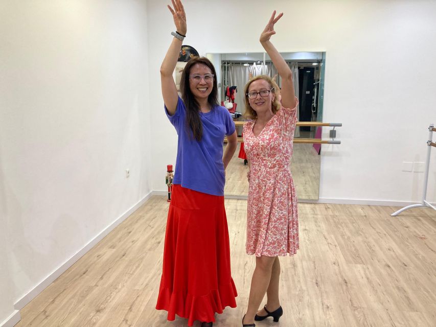 Málaga: Learn to dance flamenco rumba in 45 minutes - What kind of flamenco you learn in Málaga