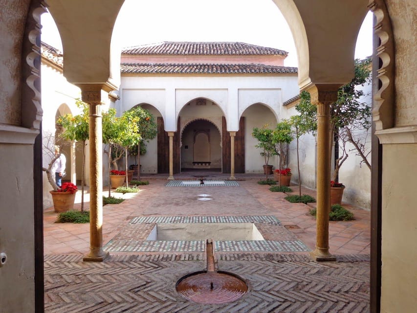Malaga: long highlights tour with skip-line-tickets - Picasso’s Malaga at the Picasso Museum