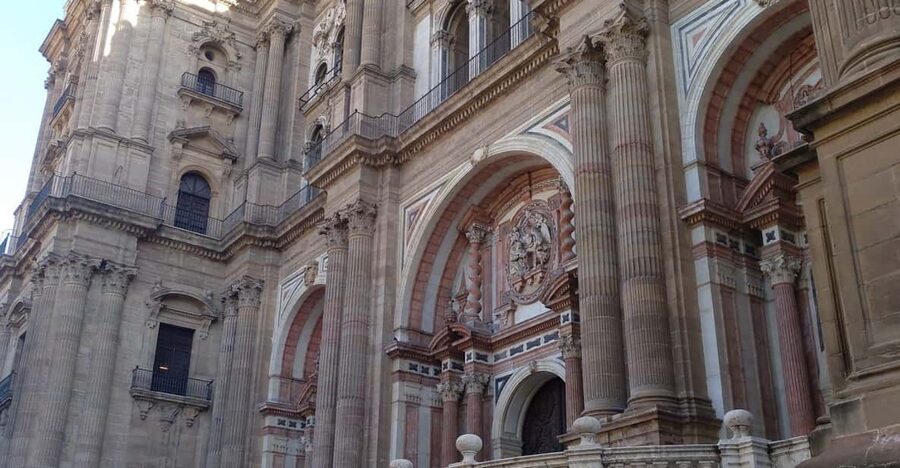 Malaga: Old Tour Walking Tour w/Cathedral & Picasso Museum - Inside Málaga Cathedral and the story of La Manquita