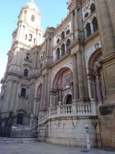 Old Tour Walking Tour w/Cathedral & Picasso Museum
