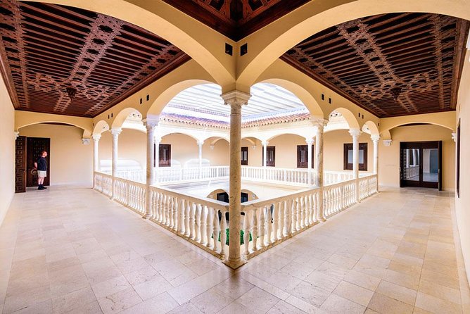 Málaga Picasso Museum Private Guided Tour - Why Picasso’s Málaga birthplace changes the museum visit