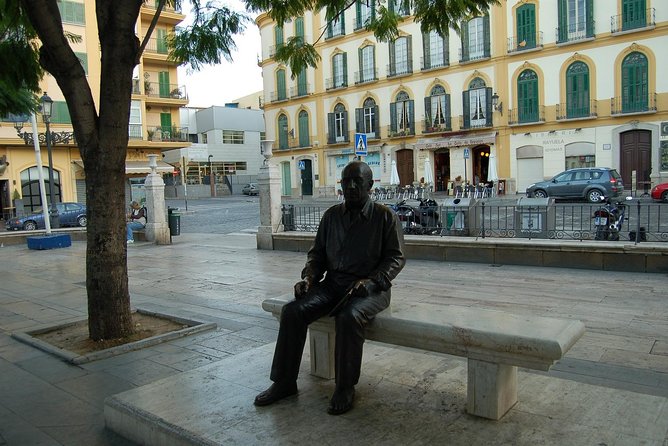 Málaga Picasso Museum Private Guided Tour - A private guide can make Picasso easier to follow