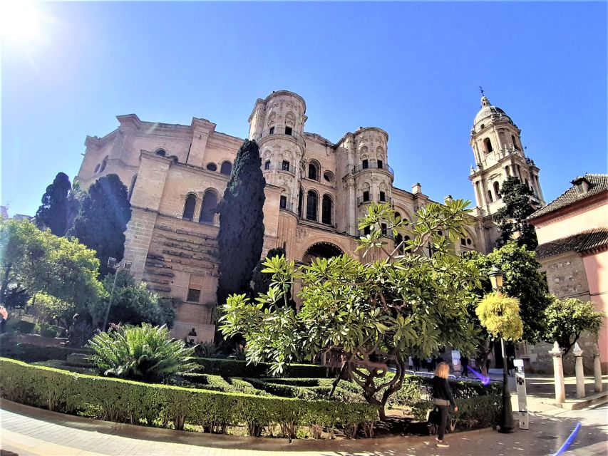 Malaga: Private walking tour - A quick Antonio Banderas connection