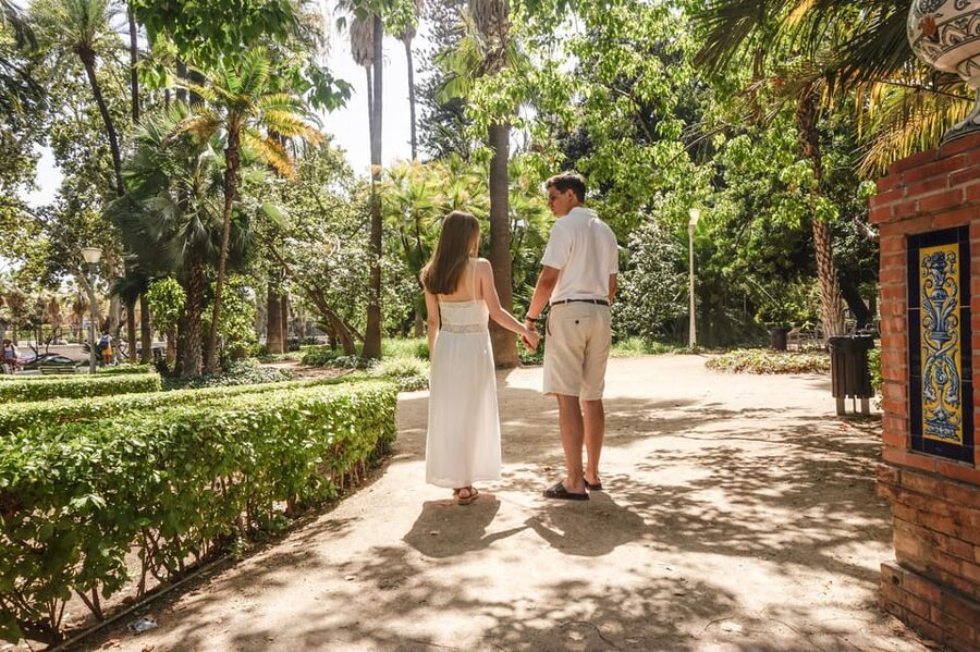 Málaga: Professional Photoshoot and City Tour - The limits of a one-hour city tour