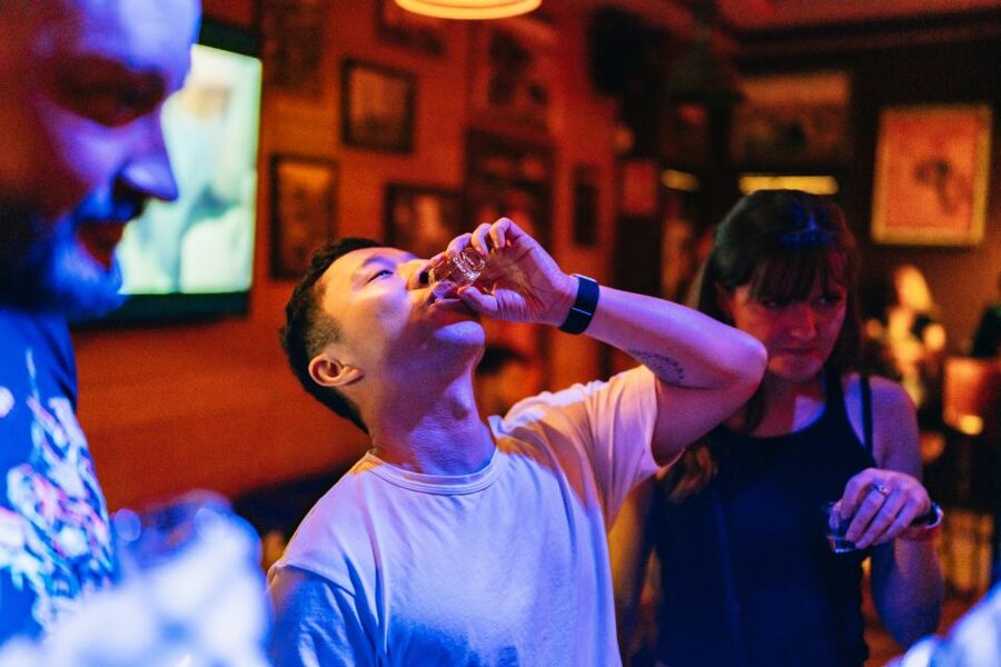 Malaga: Pubs and Clubs Crawl - Stop two: another bar, another chance to connect