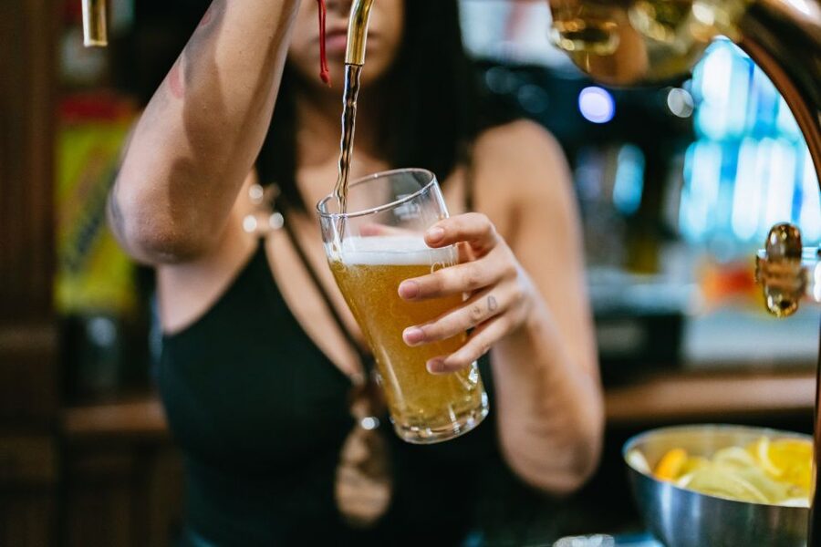 Malaga: Pubs and Clubs Crawl - Stops three and four: secret venues and the shift to clubbing