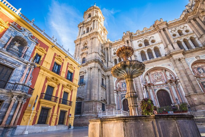 Malaga Scavenger Hunt and Sights Self-Guided Tour - Key points before you book