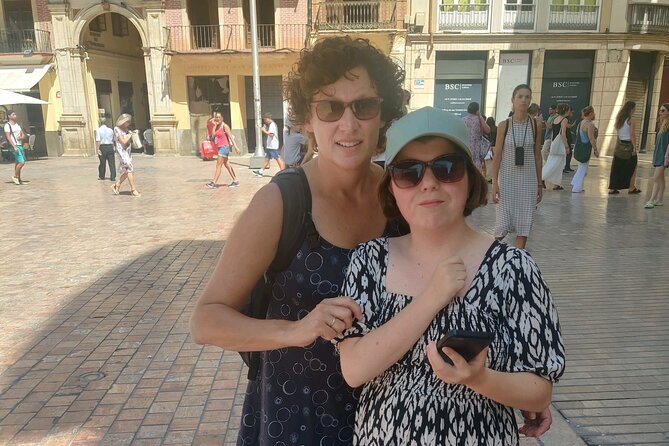 Malaga Scavenger Hunt and Sights Self-Guided Tour - How the app works in practice