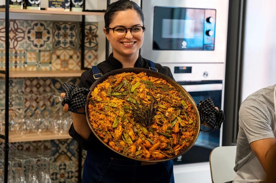 Málaga: Spanish Cooking Workshop with Paella and Sangria - Key Points