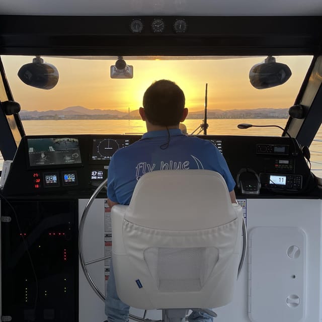 Málaga: Sunset Catamaran Trip - Practical tips for a smoother evening