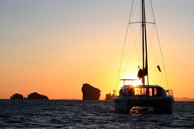 Malaga Sunset Cruise and Restaurant Dinner - Key points before you book