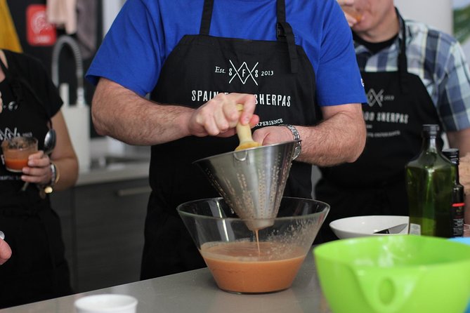 Malaga Tapas Cooking Class - A five-minute walk to the Soho kitchen