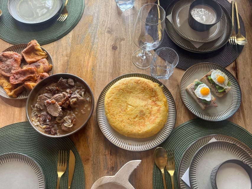 Malaga: The Ultimate Tapas Workshop with Market Visit - Why the shared meal matters
