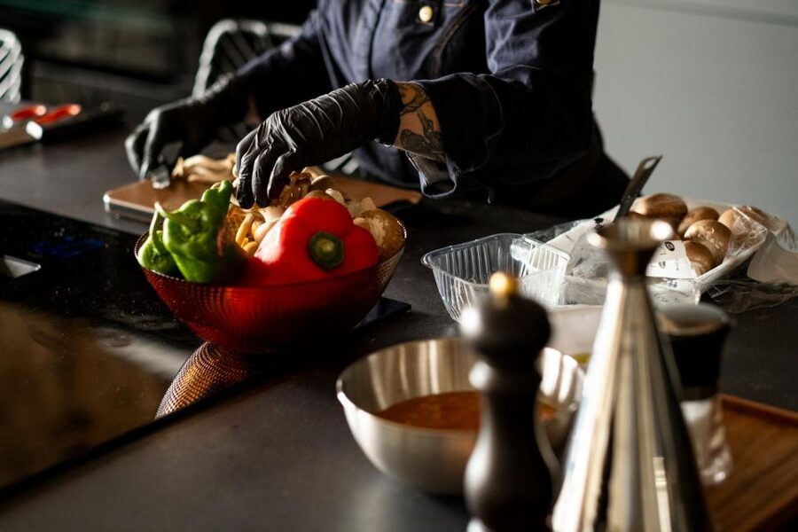 Malaga: The Ultimate Tapas Workshop with Market Visit - Is the market visit worth choosing?