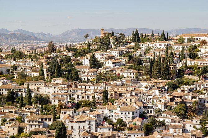 Malaga to Granada trip with Alhambra tickets included - Walking the Albaicín for two hours