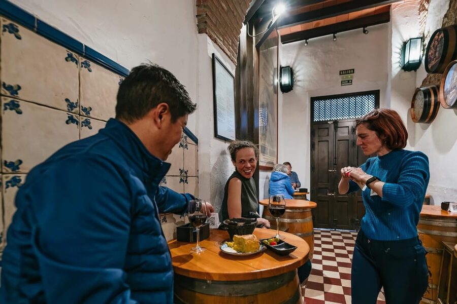 Málaga: Traditional Andalusian Tapas and Wine Tour - Starting at Antigua Casa de Guardia