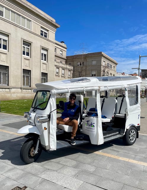 Malaga: VIP private Tuk Tuk tour - La Malagueta Beach and the eastern coast