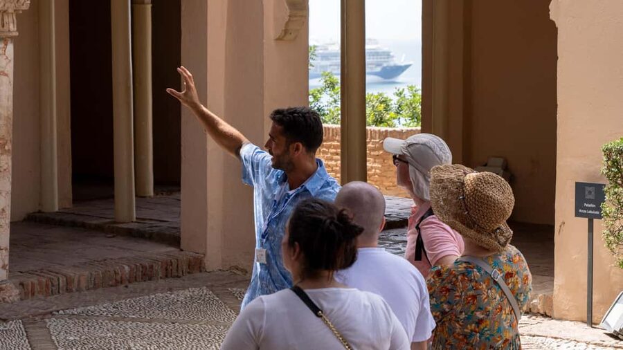 Malaga Walking Tour, Roman Theater and Alcazaba in small group with Tickets - Malaga Cathedral and the Picasso Museum