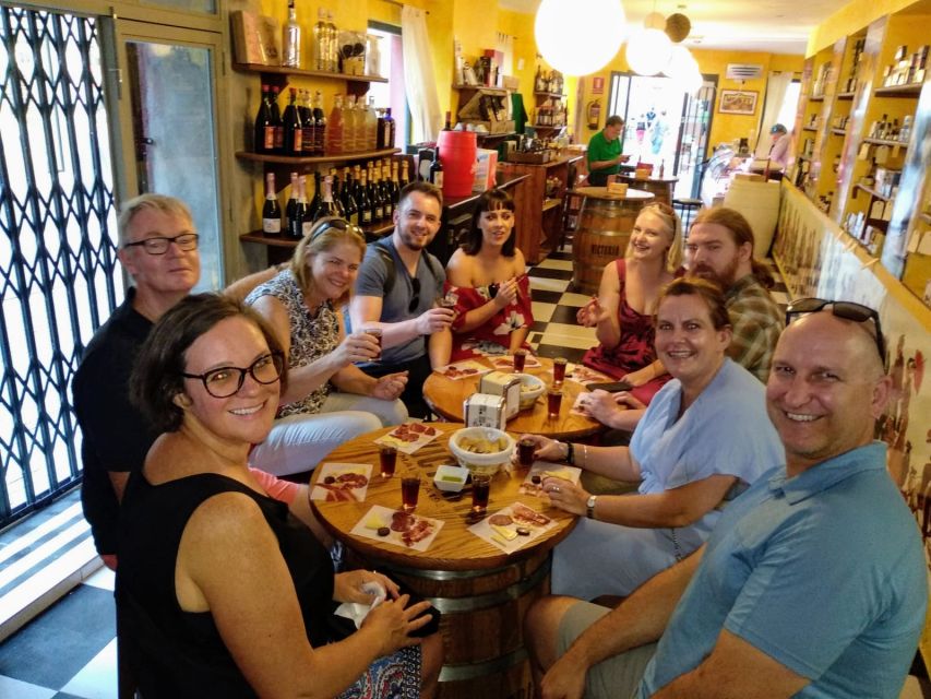 Málaga: Wine & Tapas Tour - Wine is more than a side attraction