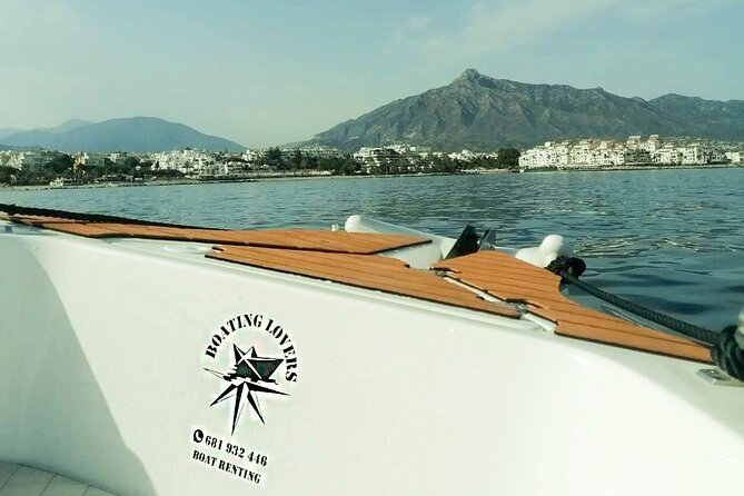 MANGO 5m 5pax - Unlicensed boat in Puerto Banus, Marbella - Taking the helm without a skipper