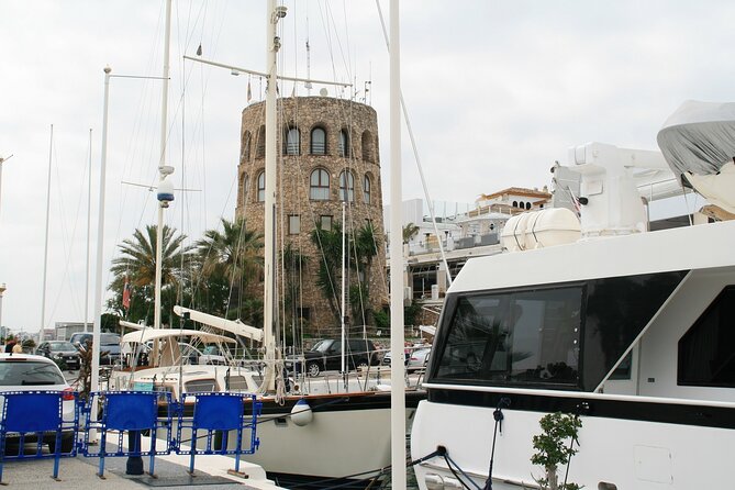 Marbella y Mijas Full Day Tour from Malaga - Nueva Andalucia market: local atmosphere with an open wallet