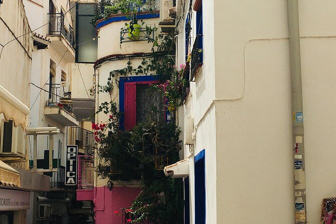 Mythological and Historical Tour of Almuñecar - The stories behind the castle view