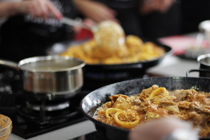 Paella Cooking Class in Malaga - Atarazanas Market: where the class really begins