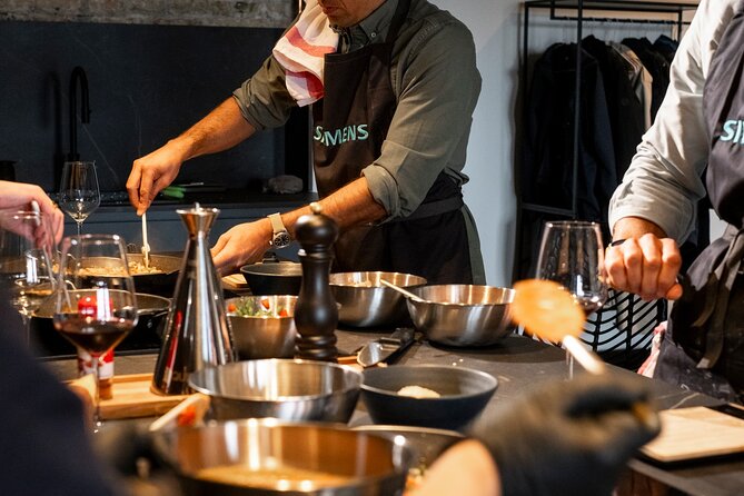 Paella Cooking Class with English Guide in Malaga - Timing, meeting point, and practical limits