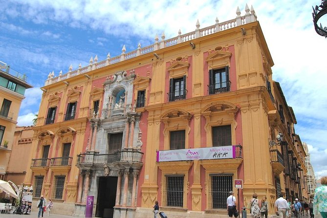 Picasso roots Private Walking Tour in Central Malaga - Café Chinitas and Picasso’s last visit to Málaga