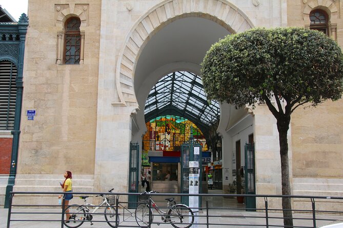 PREMIUM TAPAS TOUR: Paella, Market Tastings, and Winery - Is $78.27 a fair price?