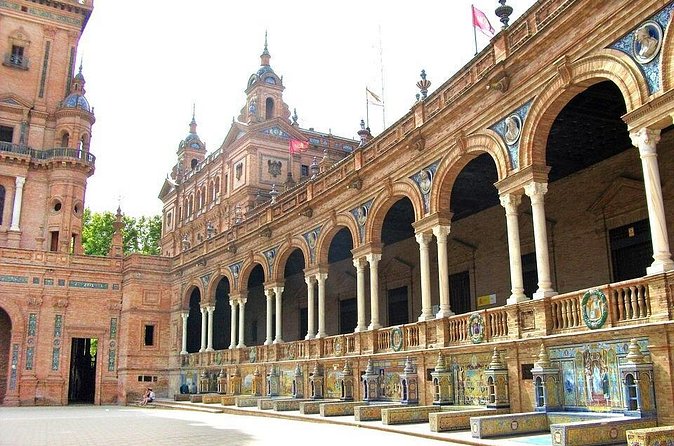 Private 12-Hour Tour to Sevilla from Malaga with Hotel pick up - Plaza de España: a free stop with room to breathe