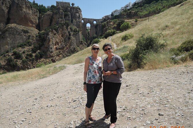 Private half-day tour of Ronda and the White Villages with native - The bullring and the €9 choice