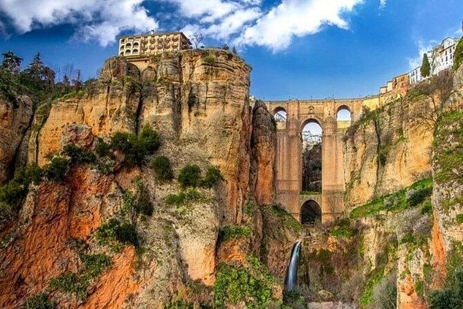 Private Tour of Ronda and Setenil de Las Bodegas - Why Ronda makes the long drive worthwhile